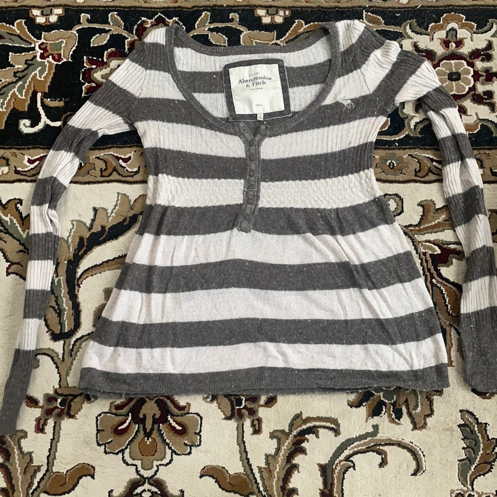 Abercrombie and Fitch long sleeve